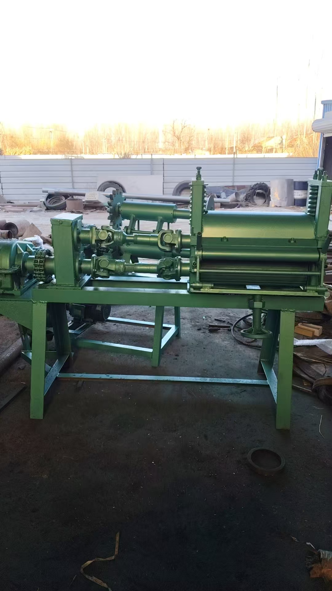 Hoe kunnen fabrieksgerichte rubberen krakerbladen van Xinzhe Tools uw bedrijfskosten voor recycling verlagen?