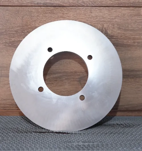 De productiecapaciteit voor gerecycleerd rubber kan niet toenemen, dus hoe kies je een 390 mm heavy-duty, groot schuin blad om de efficiëntie van het breken van rubber te vergroten?